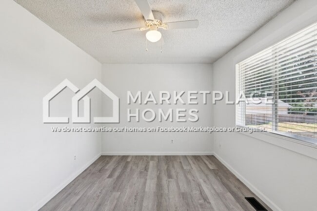 Building Photo - 20428 53rd Ave W