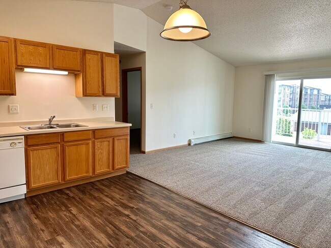 Building Photo - 4431 Calico Dr S