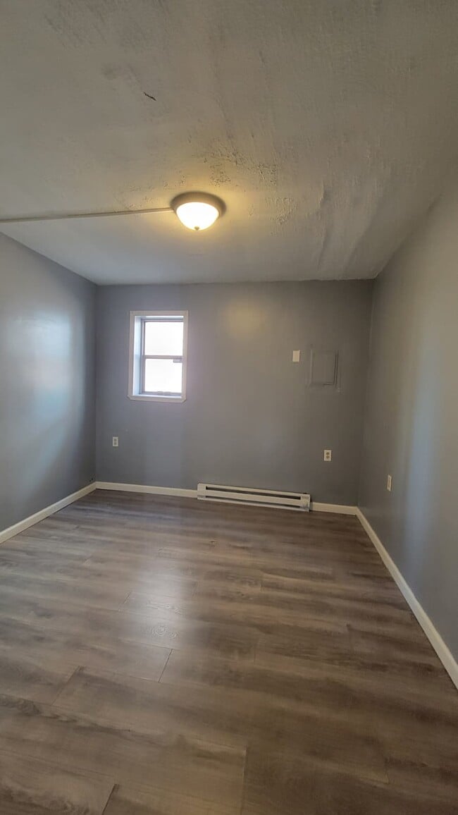 Building Photo - 753-755 N Washington St