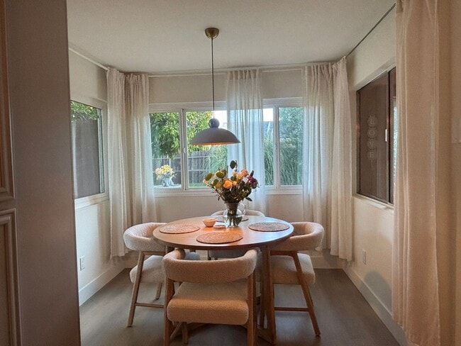 Building Photo - Beautiful Single-Story Gem in Vacaville!