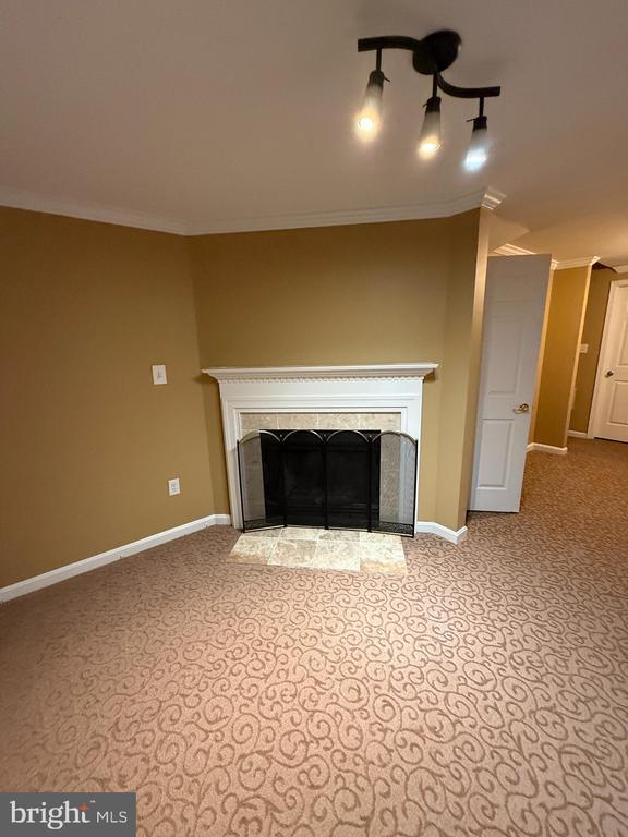 Building Photo - 4221 Devonwood Way