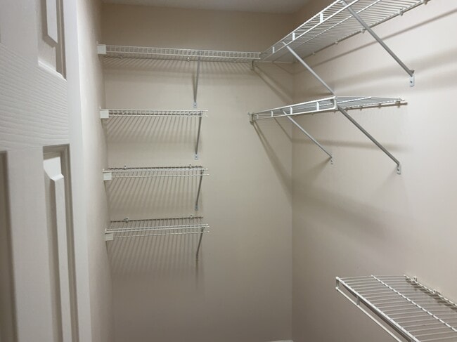 Building Photo - 1706 Hargrove Dr