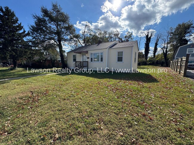 Primary Photo - Raleigh Court Three Bedroom with Garage