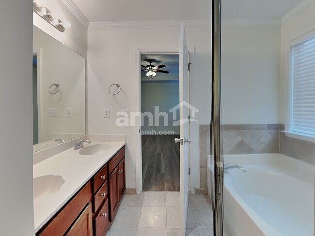 Building Photo - 10123 Caldwell Depot Rd