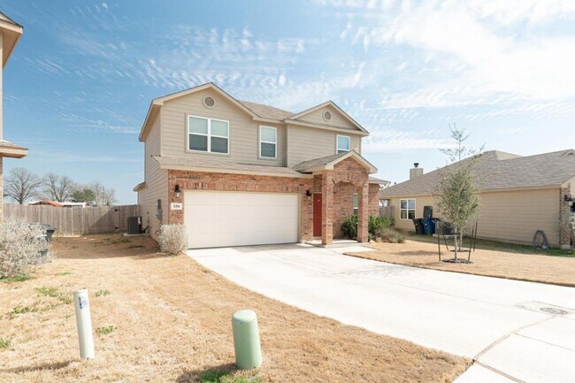 Building Photo - 556 Long Leaf Dr