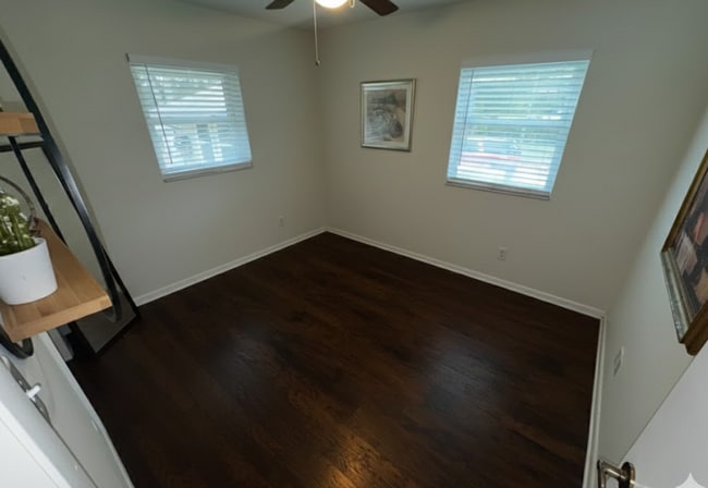 Building Photo - 3585 SW Pompano Rd