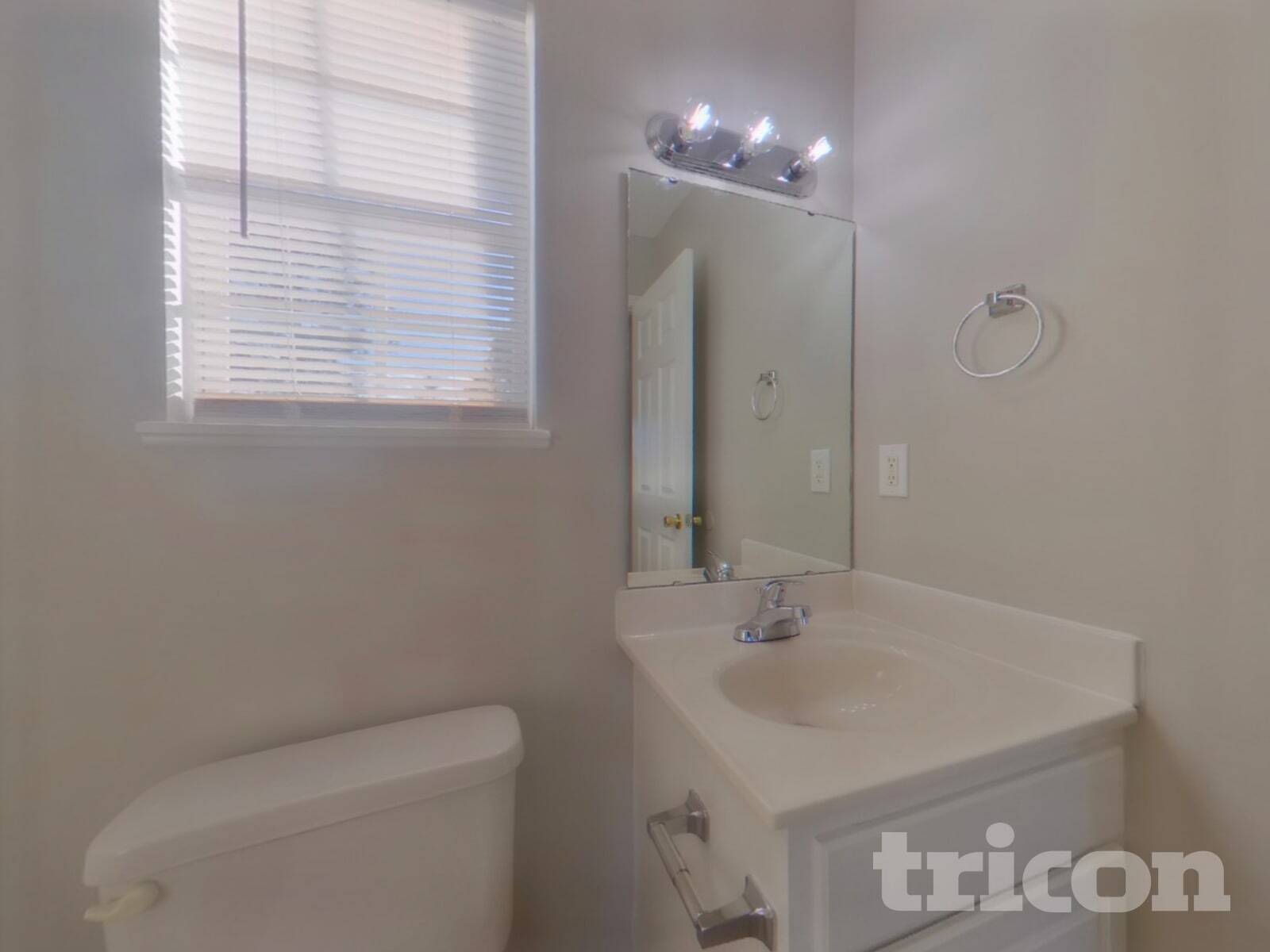 Building Photo - 386 Fox Trot Dr