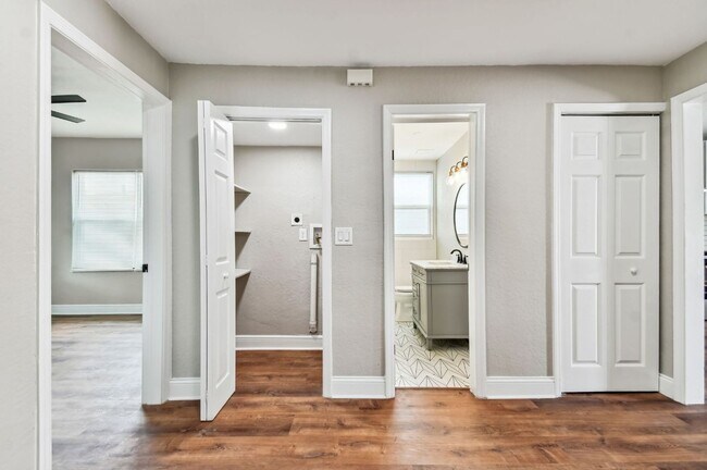 Building Photo - Introducing the Jewel of Ybor City: A Full...