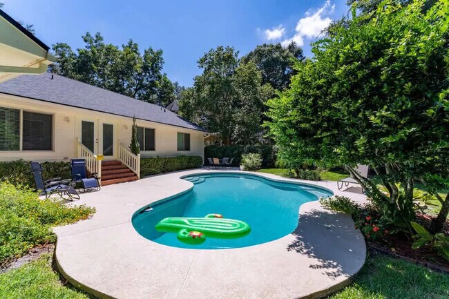 Building Photo - 15652 Coastal Ln