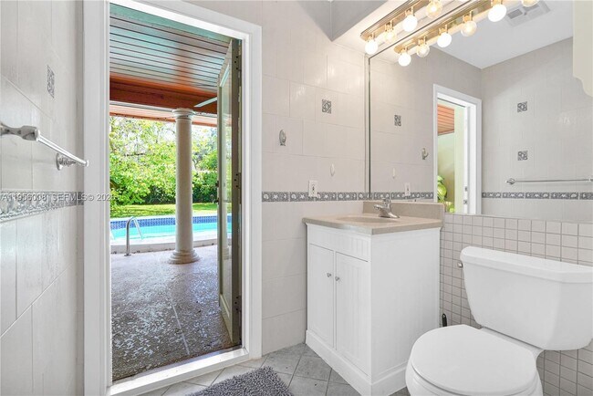 Building Photo - 6551 SW 126th St