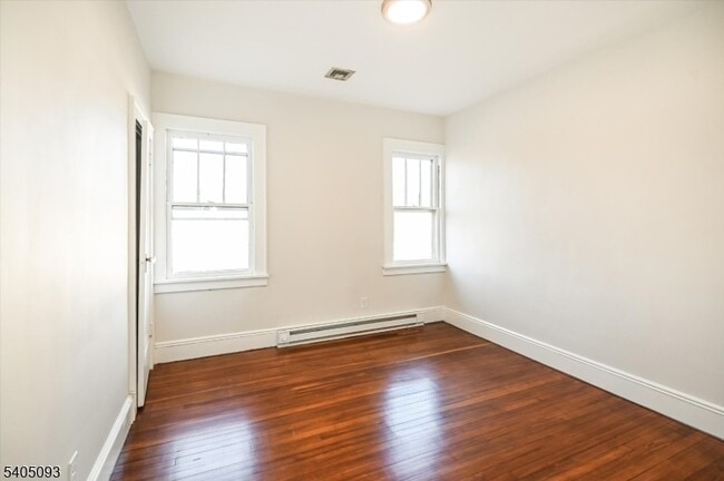 Building Photo - 265 McBride Ave