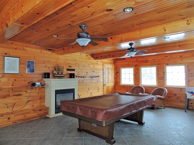 Building Photo - 438 Doodletown Rd