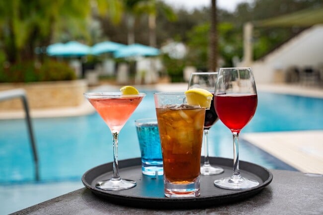 Building Photo - 7455 Glendevon Ln