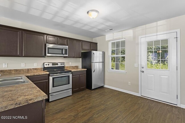 Building Photo - 115 Virginia's Landing Ct