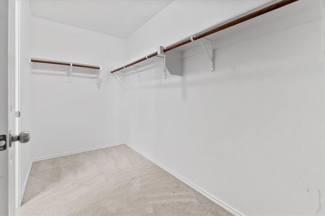 Building Photo - 445 Grenada Lk Dr