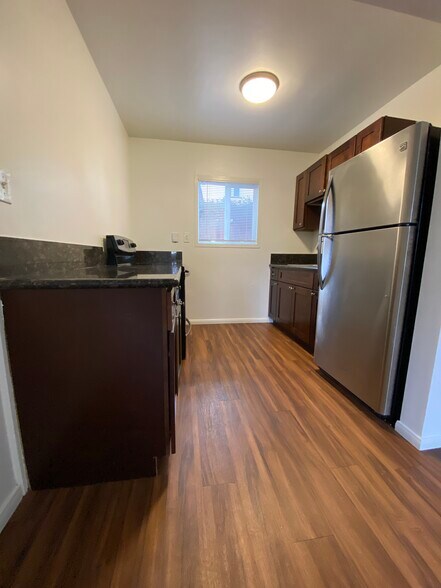 Building Photo - 1739 Sunset Cliffs Blvd
