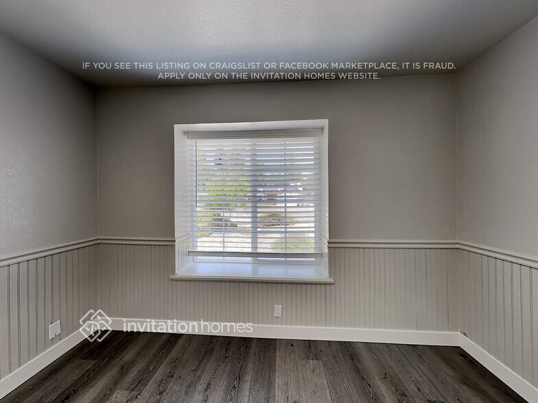 Building Photo - 2701 Hillcrest Dr