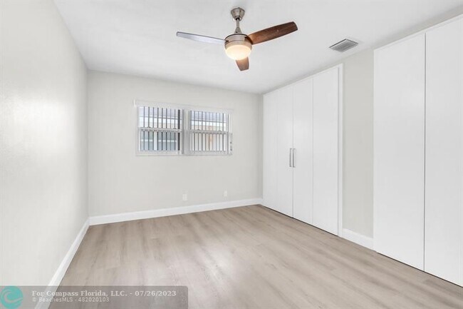 Building Photo - 3213 Colony Club Rd