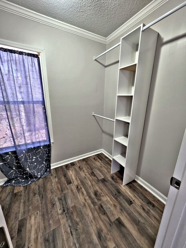 Building Photo - ***Move in Special *** HOUSE FOR RENT - PR...