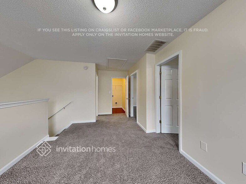 Building Photo - 204 Tulane Dr