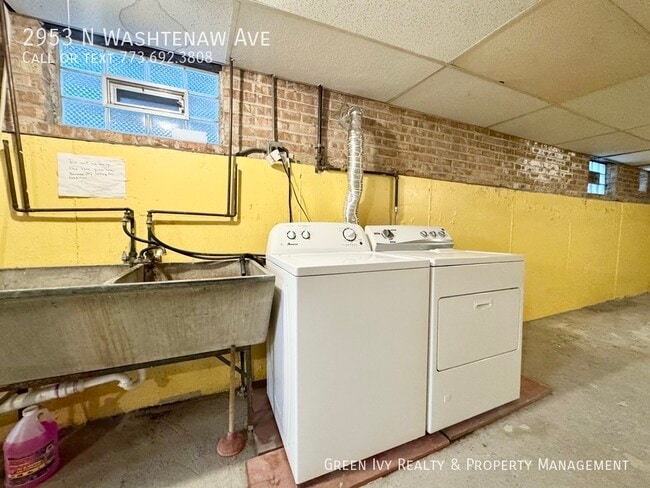 Building Photo - 2953 N Washtenaw Ave