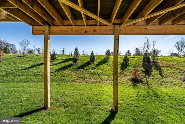 Building Photo - 74 Glory Maple Ln