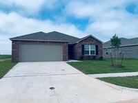 Building Photo - Newer home + 4 bed + 2 bath + Tuttle Schools