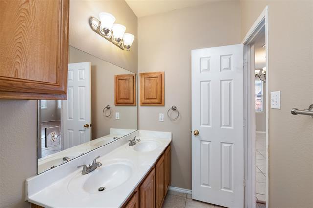 Building Photo - 9612 Bull Creek Dr