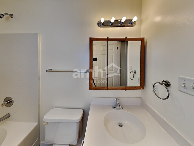 Building Photo - 4335 Bubbling Brook Ct