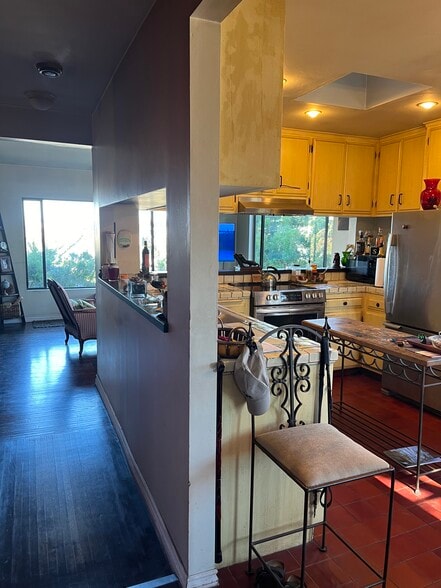 Building Photo - 7221 Earldom Ave