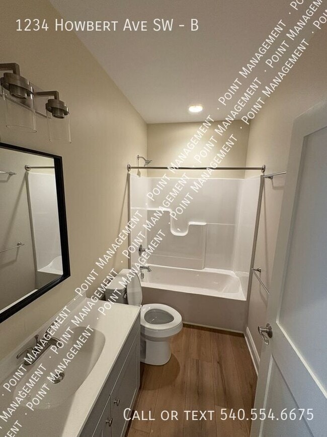 Building Photo - 1234 Howbert Ave SW