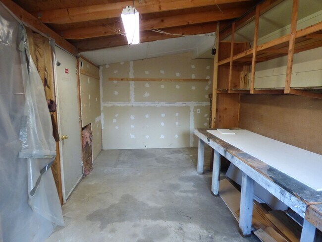 Building Photo - 4 Bedroom home in Loveland