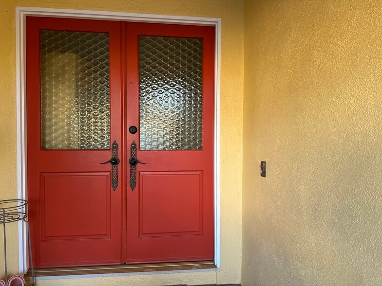 Building Photo - 16546 Sequoia St