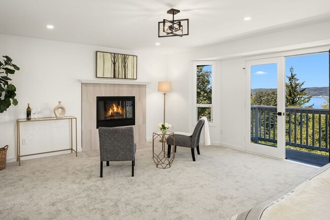 Building Photo - Beautiful Home in Mukilteo with Panoramic ...