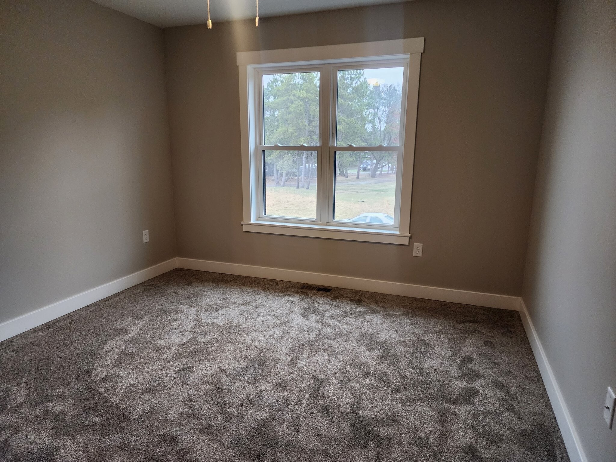 Building Photo - 2317 Lake Rd