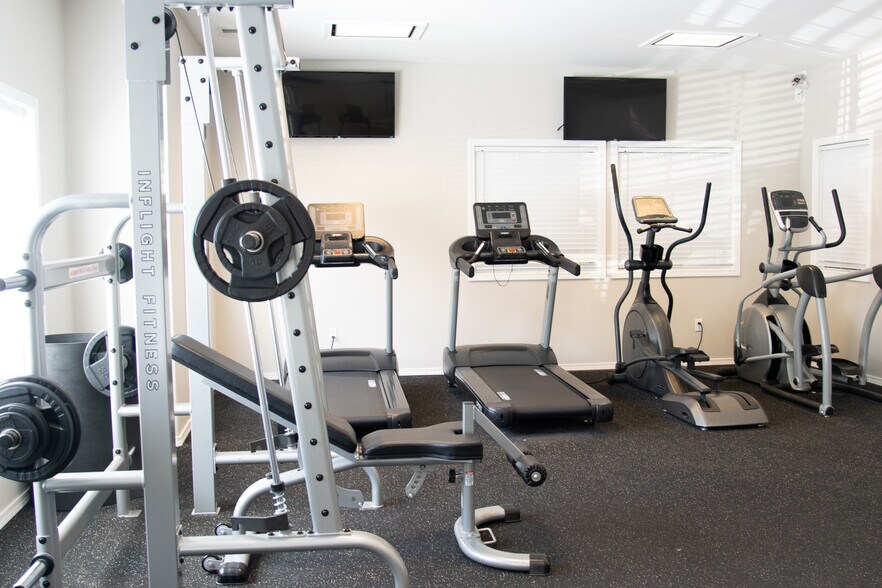 Legacy Oaks Apartments 675 White Oak Cir Independence OR 97351