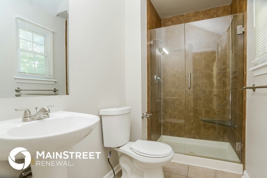 Building Photo - 14705 S Alden St