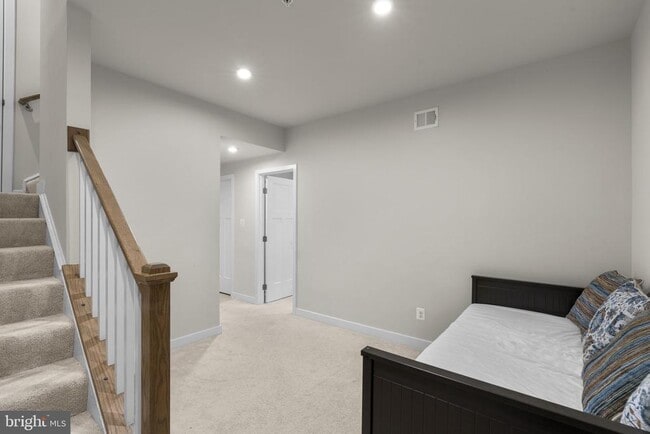 Building Photo - 10706 Larkswood St