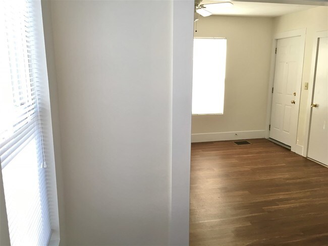 Building Photo - 82 3rd St