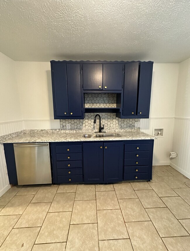 Building Photo - 4622 Stigall Dr