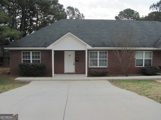 Building Photo - 158 Elder Dr SE