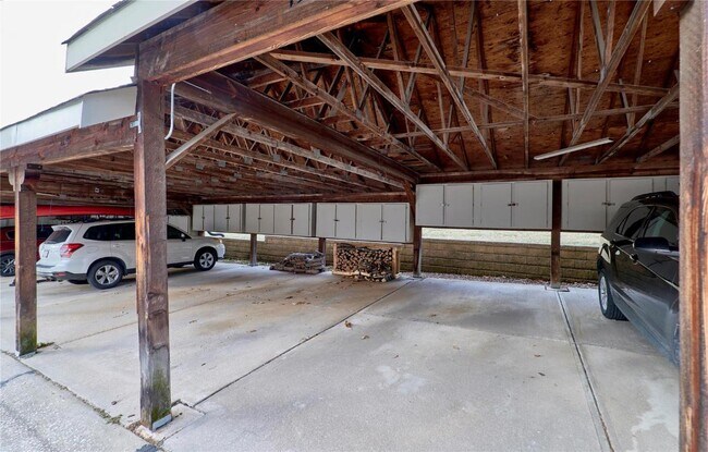 Building Photo - 2304 Yellowstone Park Ct