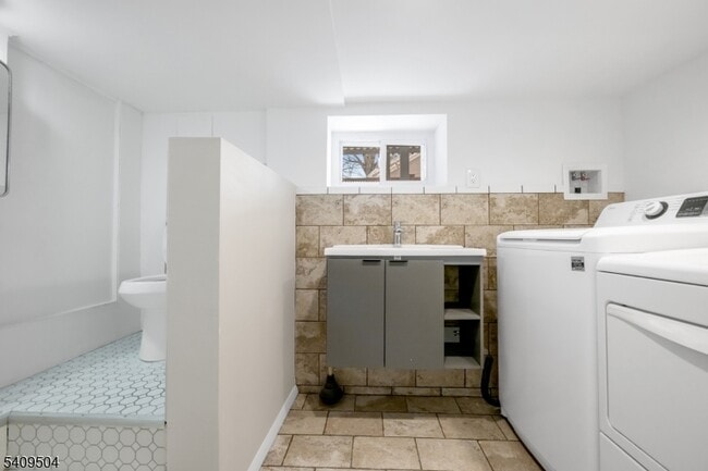 Building Photo - 36 Cortlandt Pl