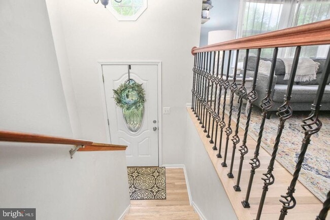 Building Photo - 704 Candle Ridge Ct
