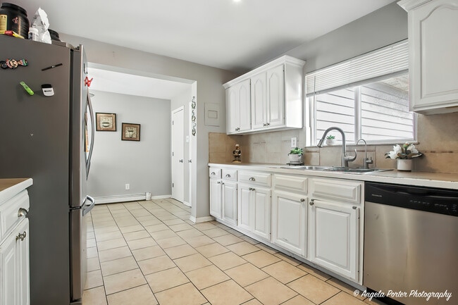 Building Photo - 37319 Granada Blvd