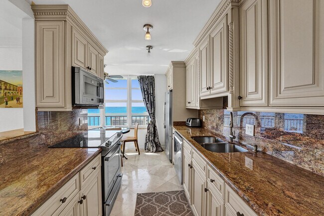 Building Photo - 4280 Galt Ocean Dr