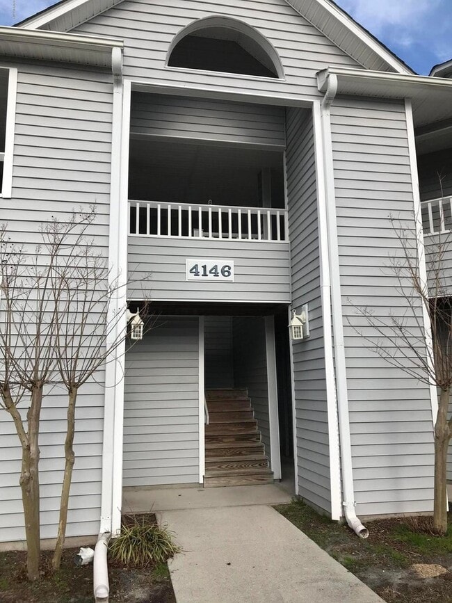 Primary Photo - 4146 Breezewood Dr