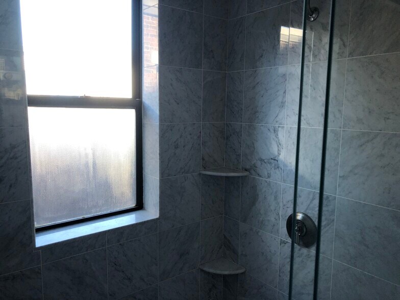 Building Photo - 5 Myrtle St