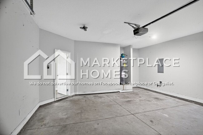 Building Photo - 635 Fairview Cir