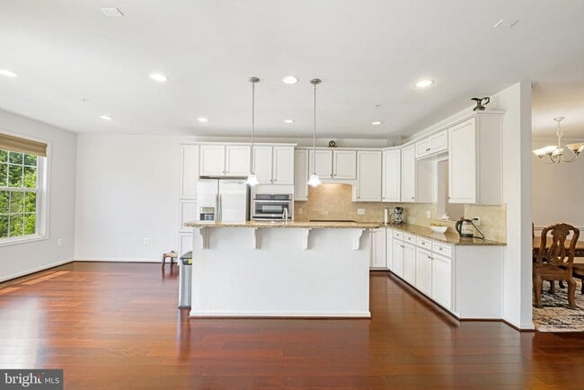 Building Photo - 1550 Rabbit Hollow Pl